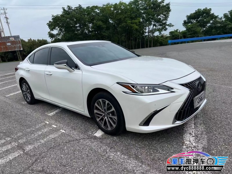 22年雷克萨斯ES轿车抵押车出售