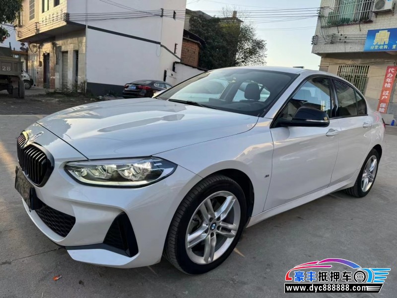 23年宝马1系轿车抵押车出售