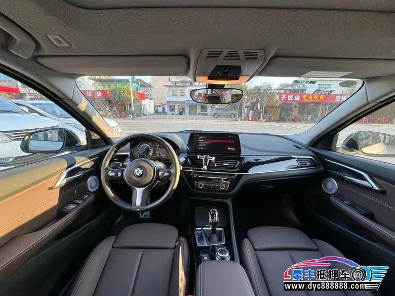 23年宝马1系轿车抵押车出售