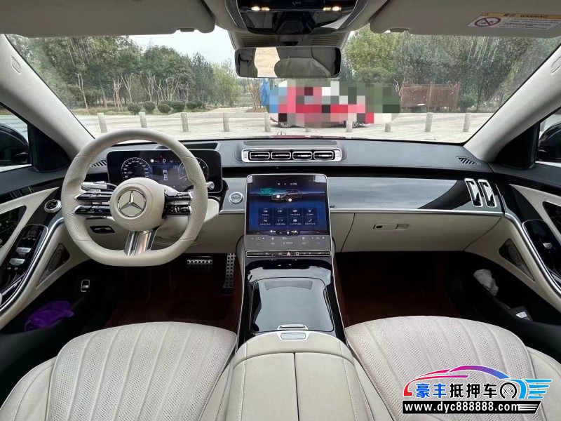 22年奔驰S轿车抵押车出售