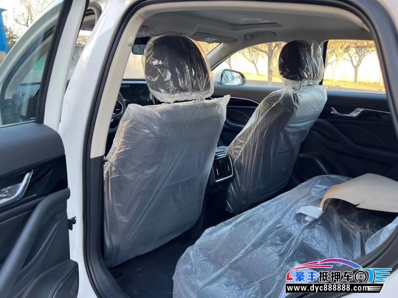 23年奔腾B70轿车抵押车出售