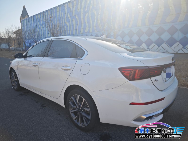 21年起亚K3轿车抵押车出售