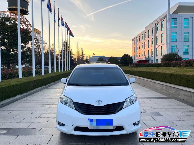 13年丰田塞纳MPV抵押车出售