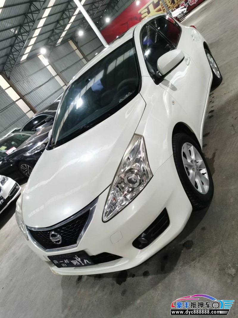 15年日产骐达轿车抵押车出售