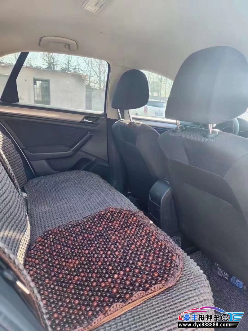 20年大众宝来轿车抵押车出售