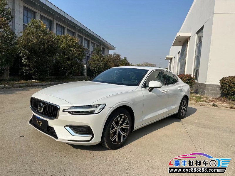 23年沃尔沃S60轿车抵押车出售