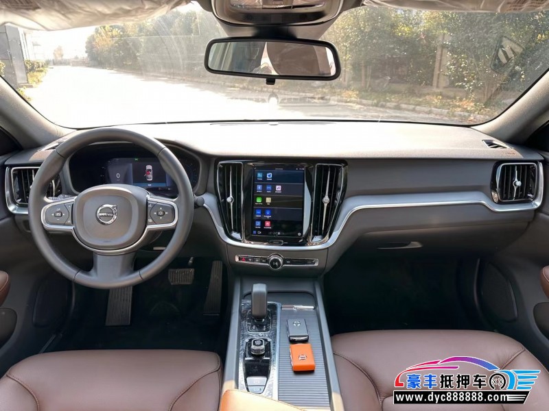 23年沃尔沃S60轿车抵押车出售