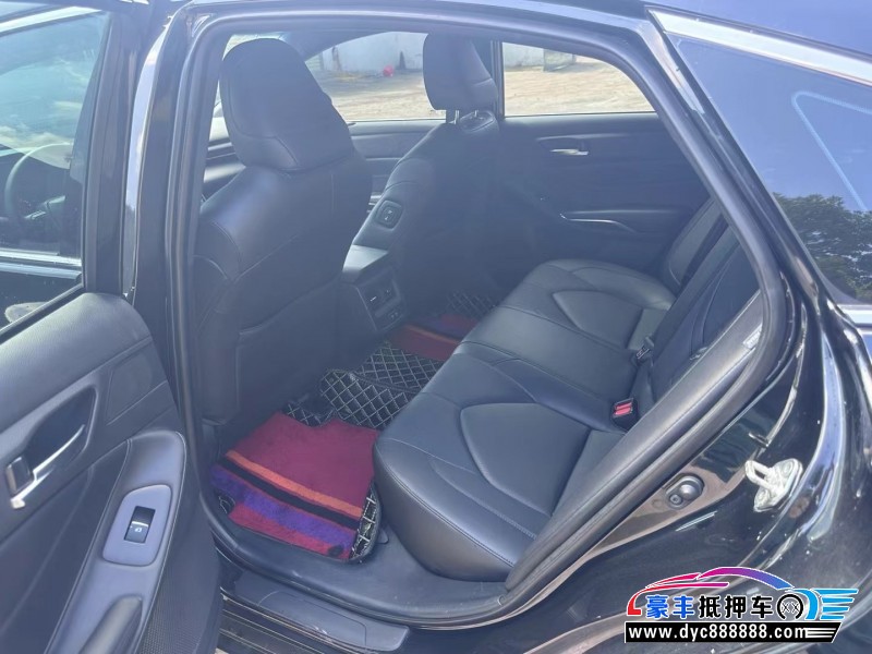 20年丰田亚洲龙轿车抵押车出售