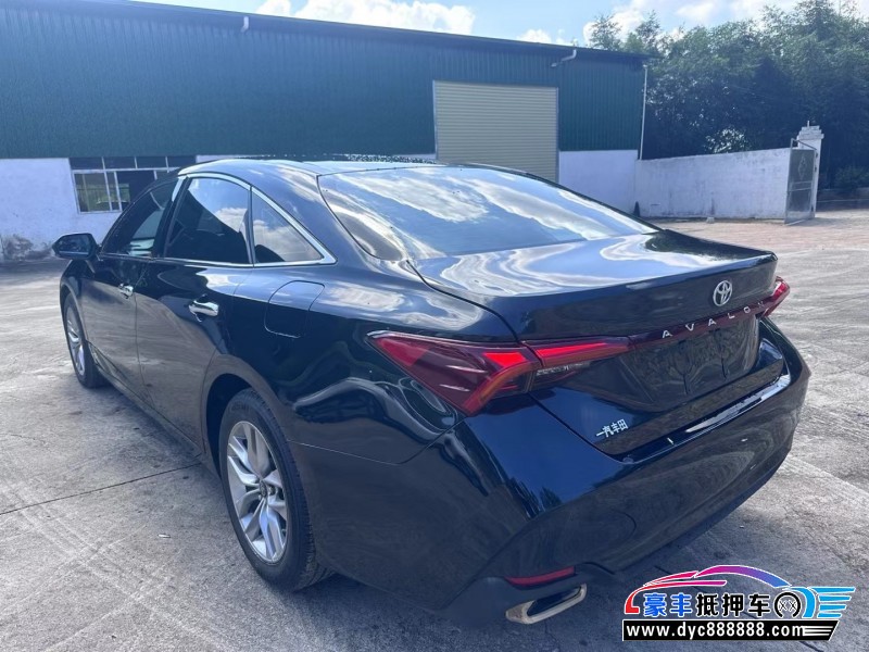 20年丰田亚洲龙轿车抵押车出售