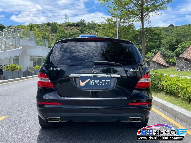 17年奔驰R轿车抵押车出售