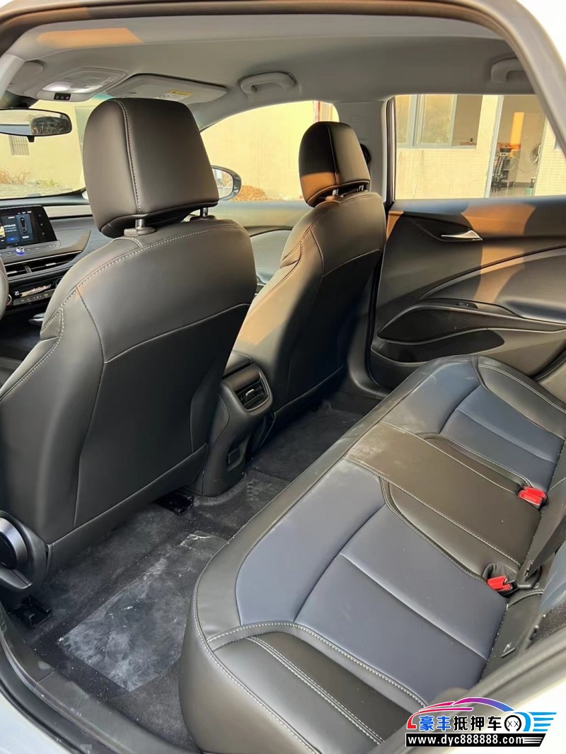 23年别克微蓝轿车抵押车出售