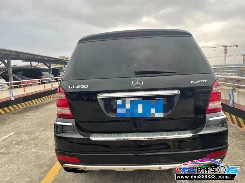 13年奔驰GL轿车抵押车出售