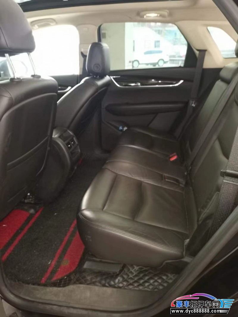 17年凯迪拉克XT5轿车抵押车出售