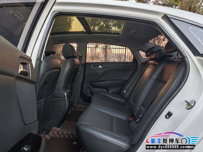 16年现代名图轿车抵押车出售