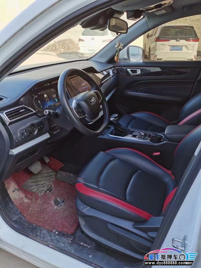 20年凯翼炫界轿车抵押车出售