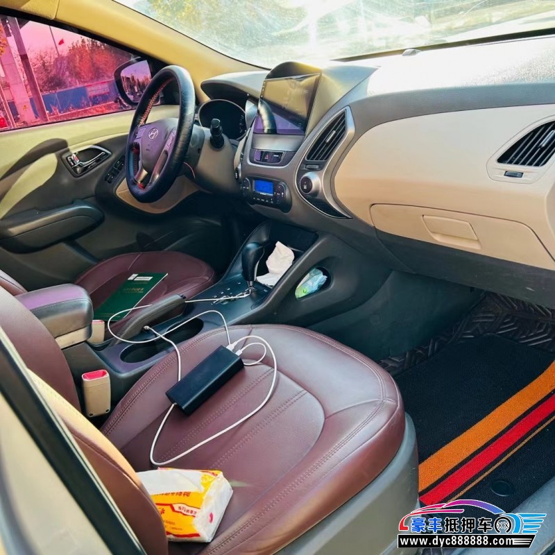 11年现代ix35SUV抵押车出售