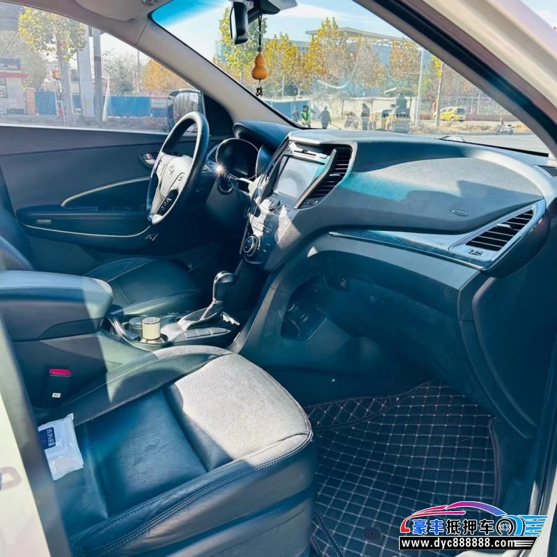 15年现代ix35轿车抵押车出售