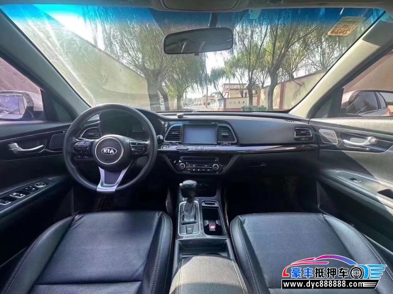 15年起亚K4轿车抵押车出售