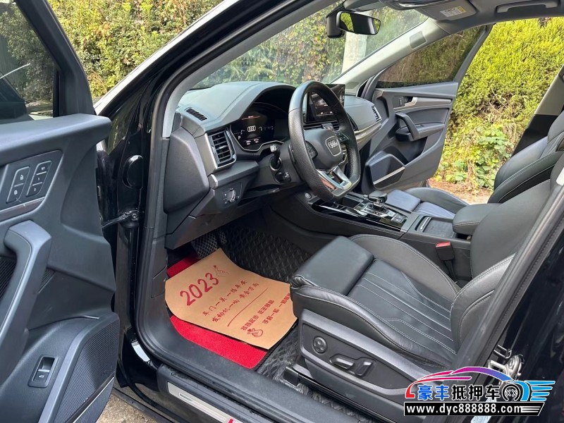 21年奥迪Q5轿车抵押车出售