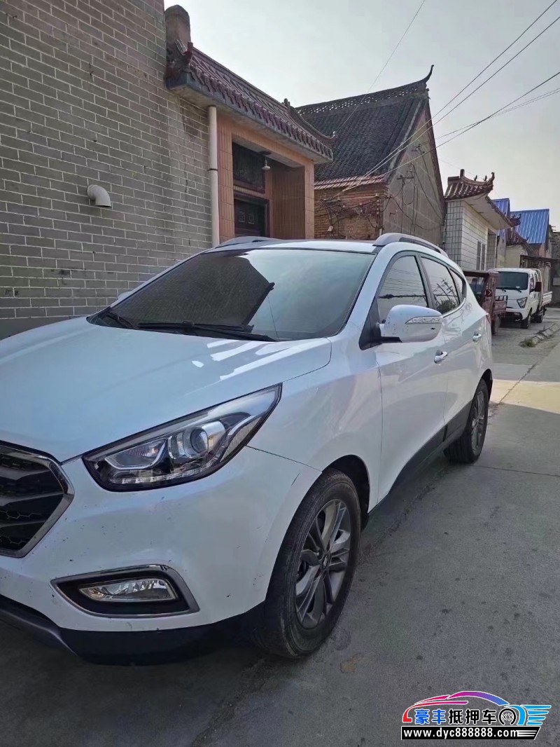 18年现代ix35轿车抵押车出售