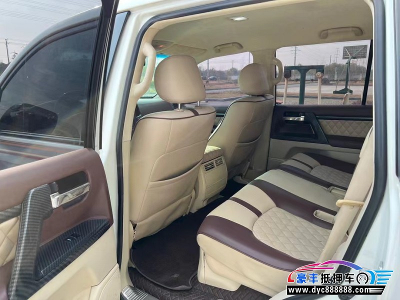 16年丰田兰德酷路泽轿车抵押车出售