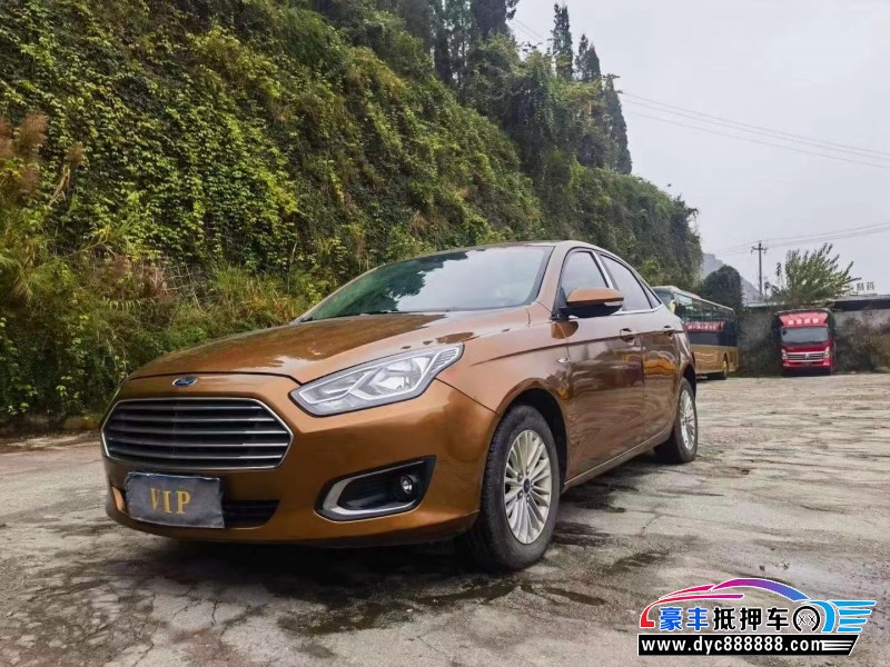 18年福特福睿斯轿车抵押车出售