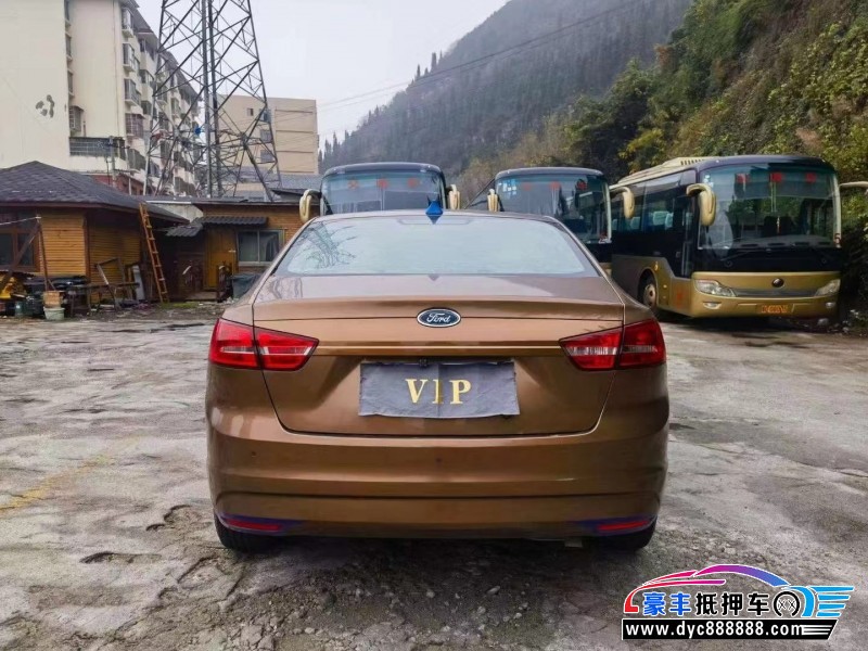 18年福特福睿斯轿车抵押车出售