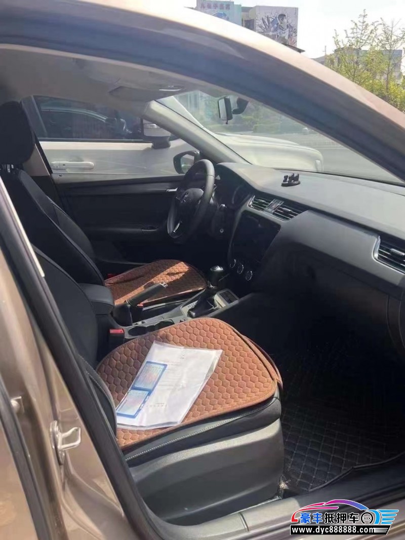 22年斯柯达明锐轿车抵押车出售