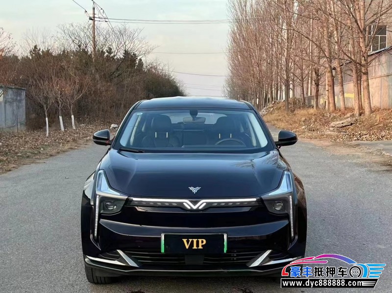 23年哪吒USUV抵押车出售