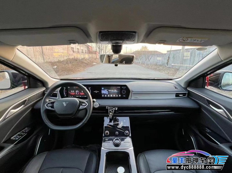 23年哪吒USUV抵押车出售