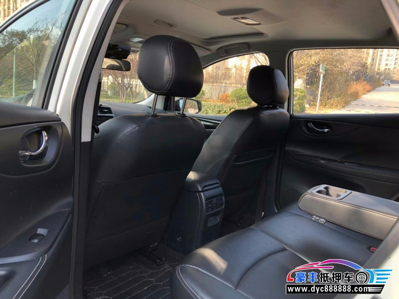 22年日产骐达轿车抵押车出售