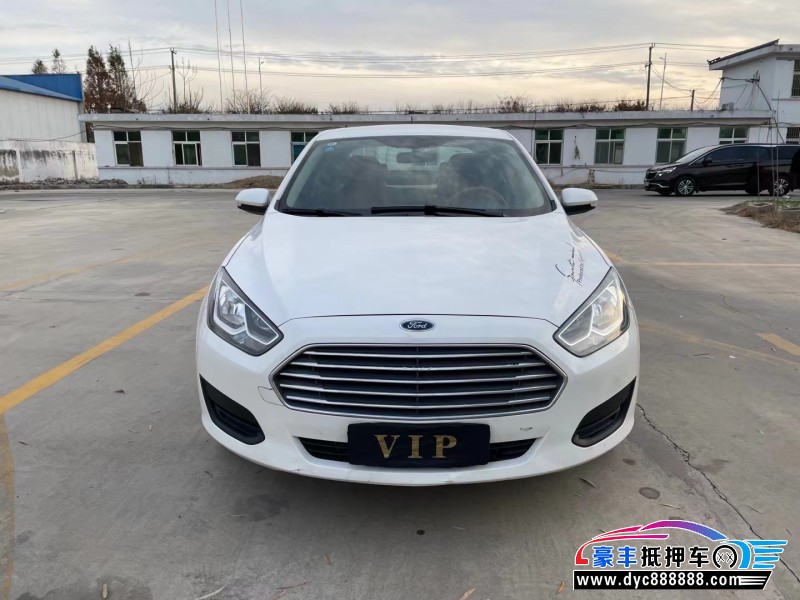 18年福特福睿斯轿车抵押车出售