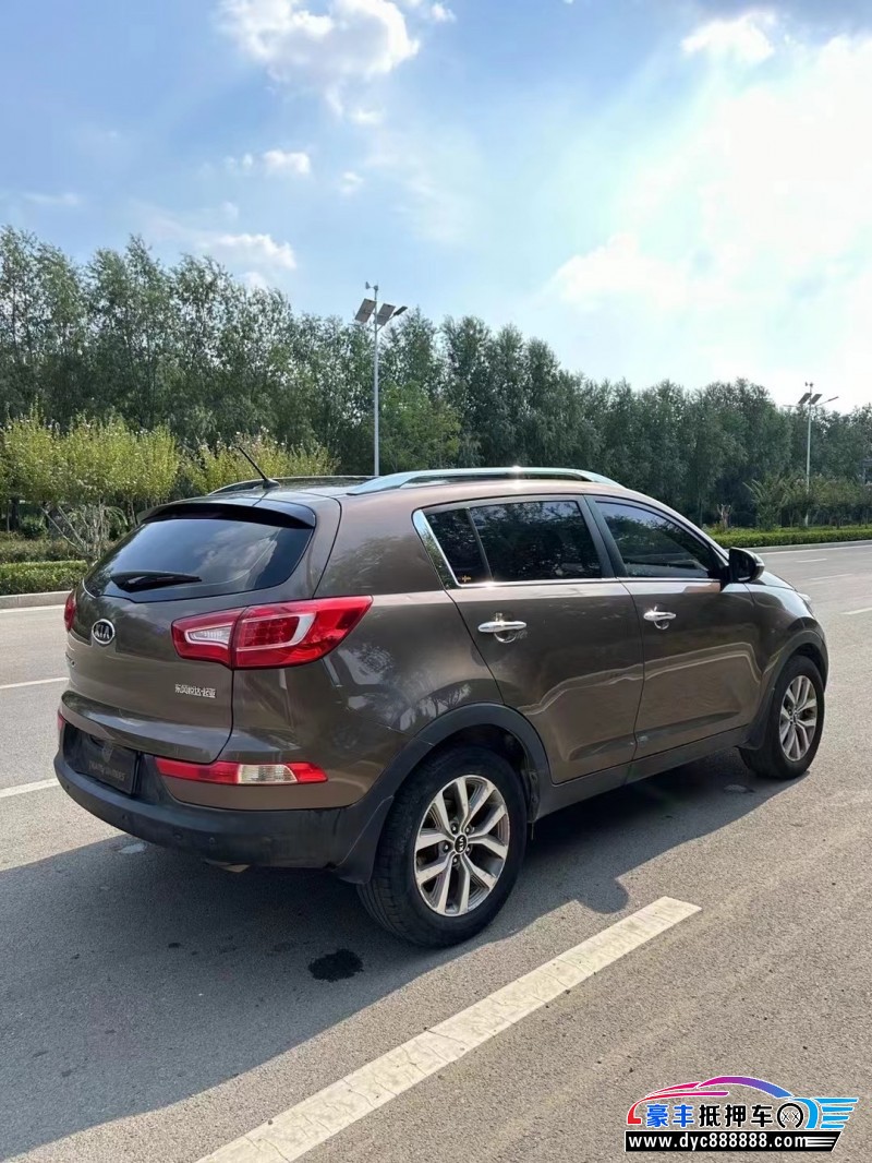 14年起亚智跑轿车抵押车出售