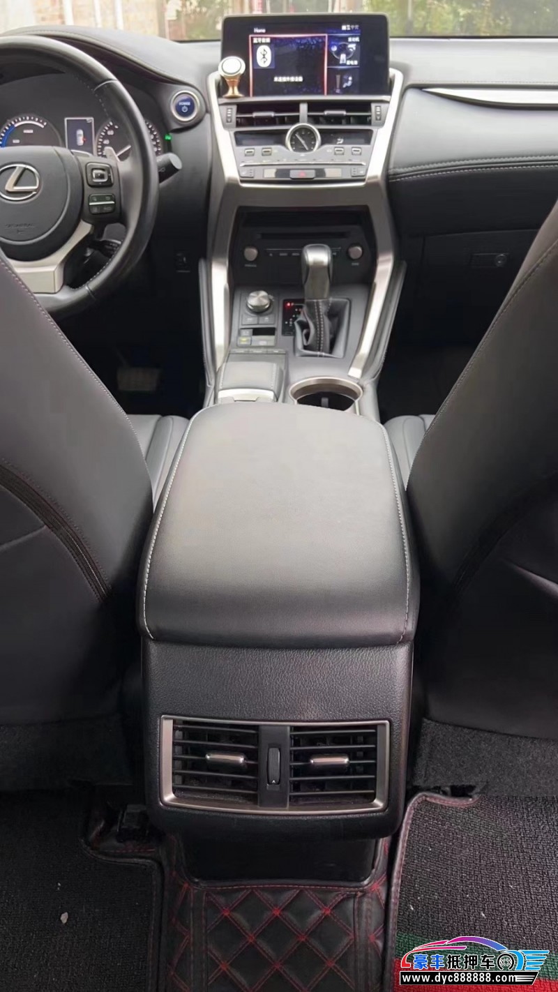 22年雷克萨斯NX轿车抵押车出售