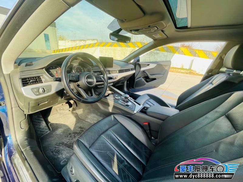 17年奥迪A5轿车抵押车出售