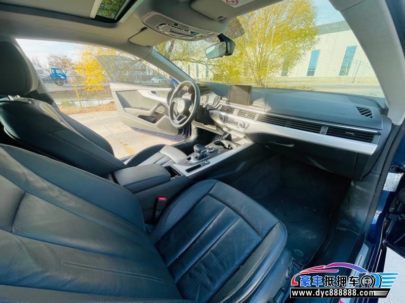 17年奥迪A5轿车抵押车出售