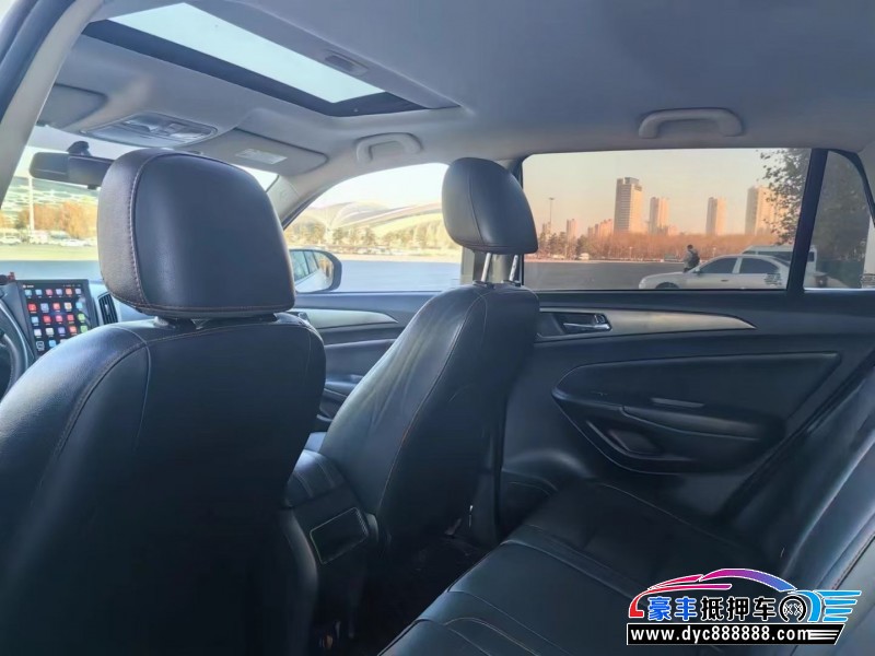 15年长安CS75轿车抵押车出售