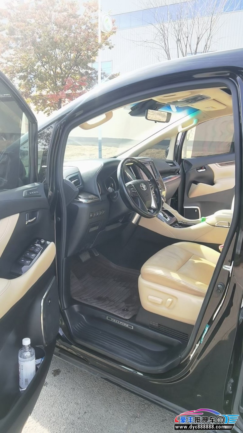 19年丰田威尔法轿车抵押车出售