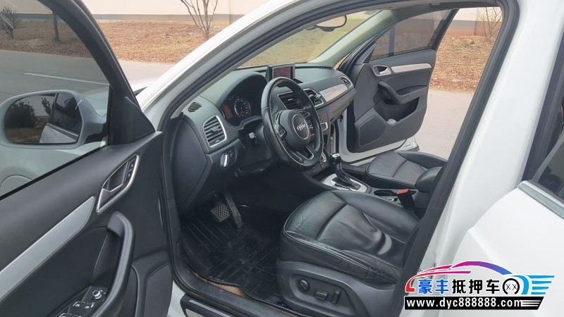 16年奥迪Q3轿车抵押车出售