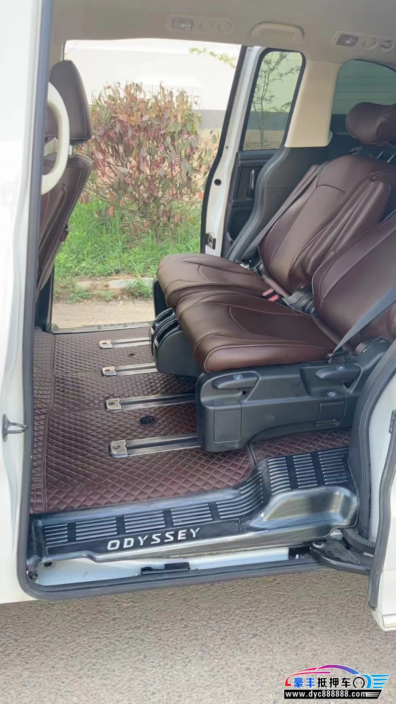 21年本田奥德赛轿车抵押车出售