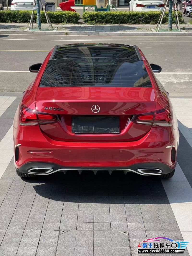 20年奔驰A轿车抵押车出售