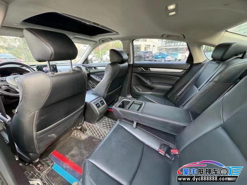 19年本田雅阁轿车抵押车出售