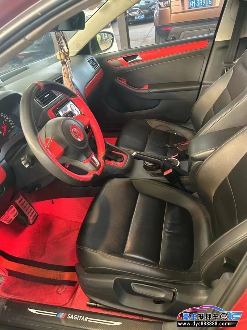 15年大众速腾轿车抵押车出售