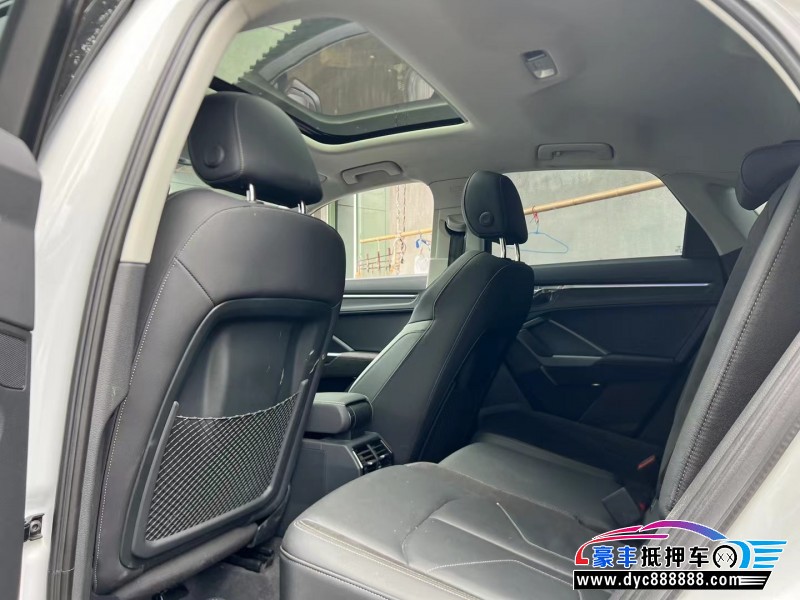 22年奥迪Q3轿车抵押车出售