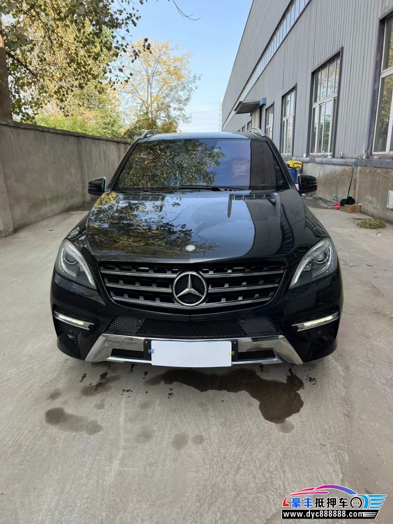 13年奔驰ML轿车抵押车出售