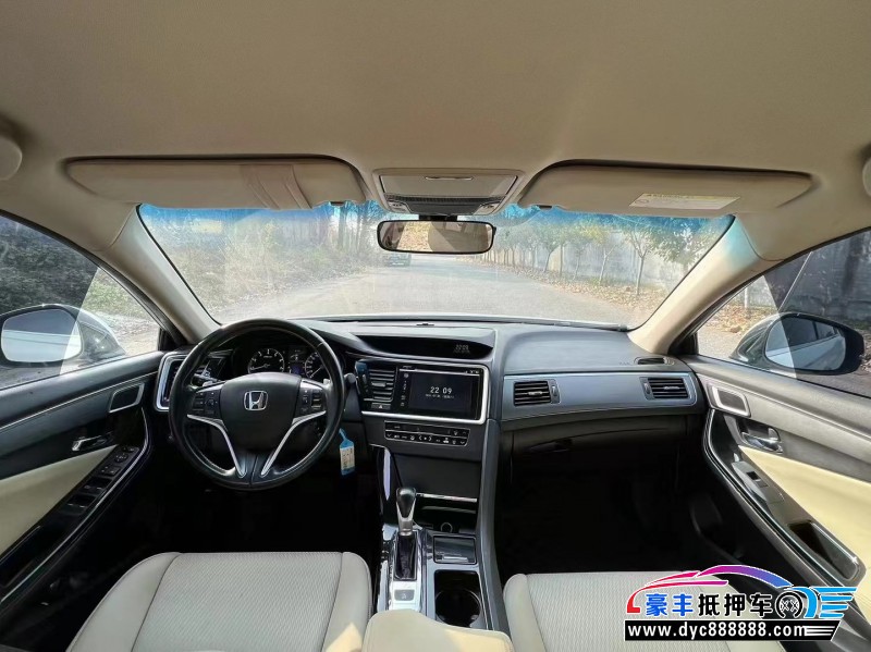 16年本田思铂睿轿车抵押车出售