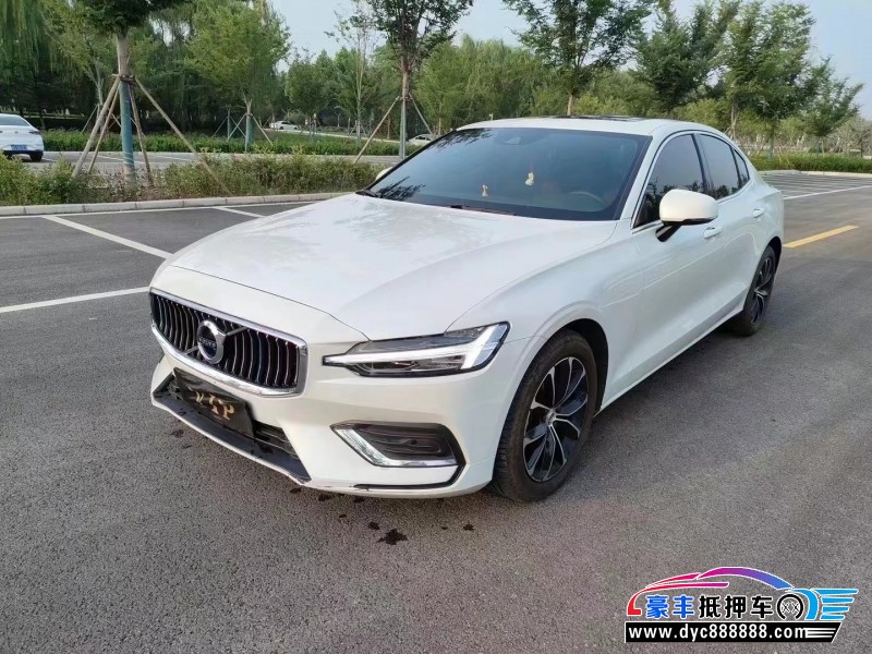 21年沃尔沃S60轿车抵押车出售