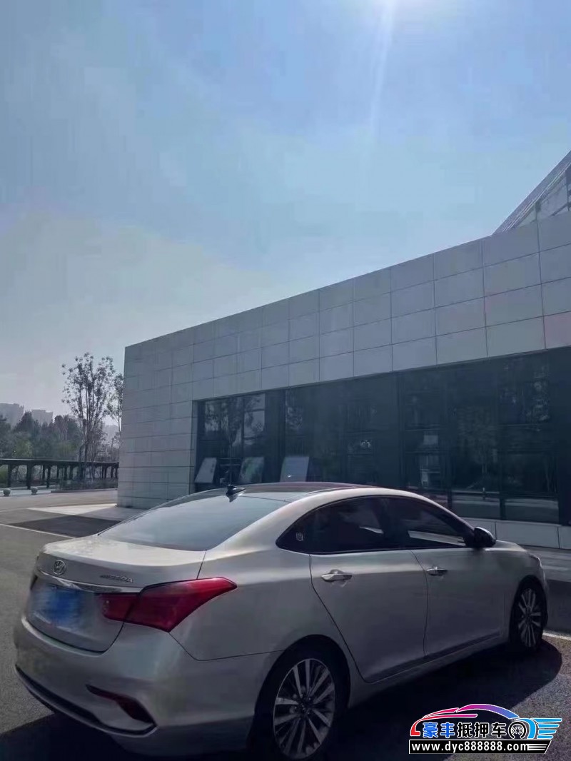 18年现代名图轿车抵押车出售