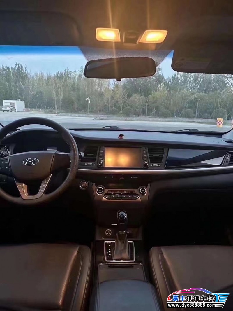 18年现代名图轿车抵押车出售