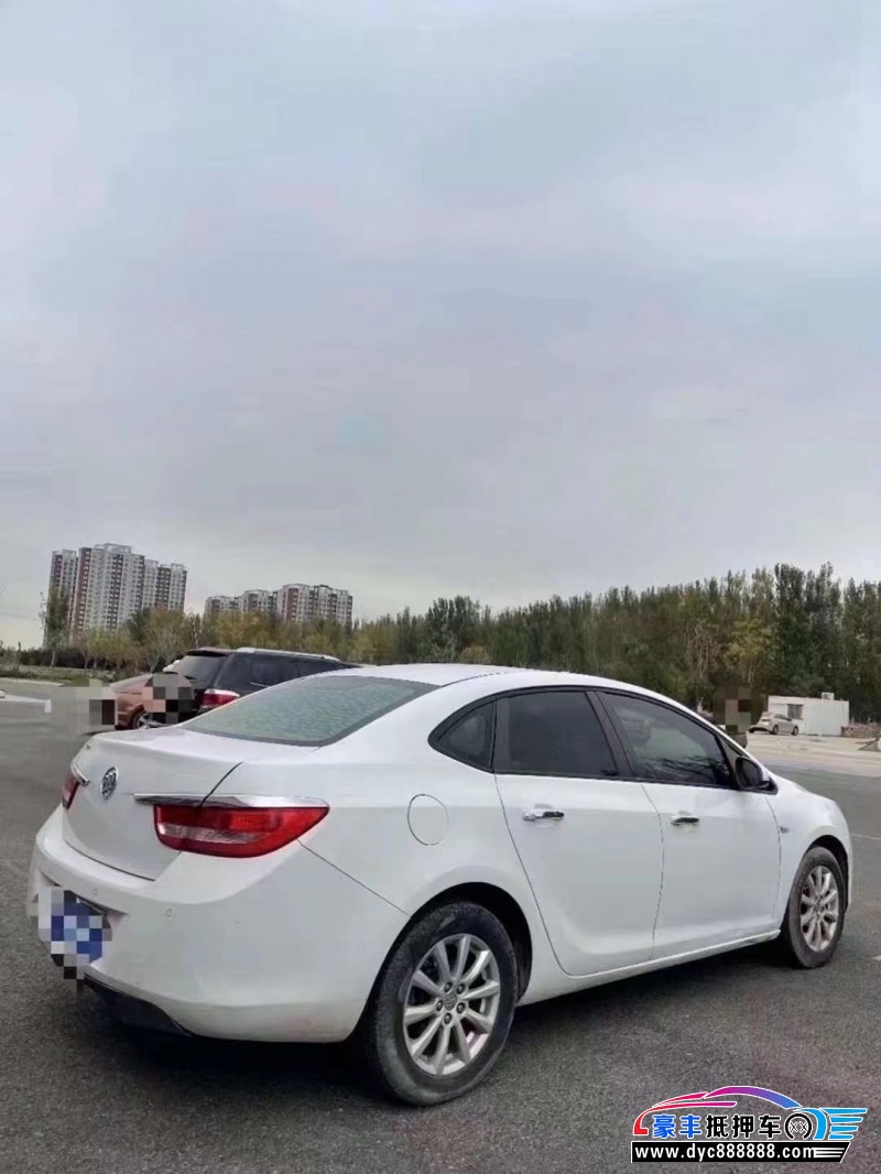 13年别克英朗轿车抵押车出售